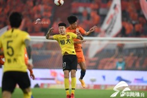 满冠体育登录入口- 利物浦闪电战三分钟两球  